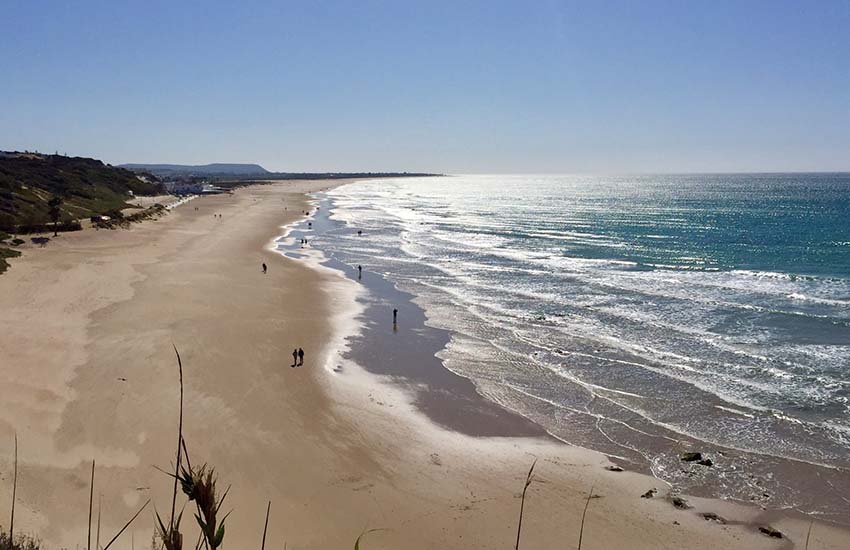 Paisajes de playas de Estepona
